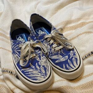 Vans UltraCush Patterned Sneakers Women’s Size 8; Men’s Size 6.5
